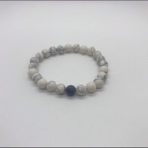 Howlite bead bracelet